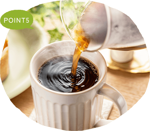 カフェや食堂の運営も